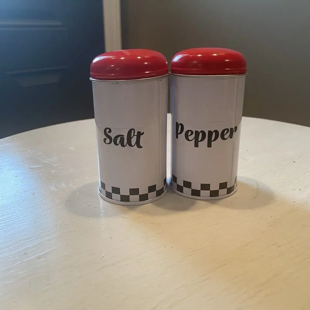 NEW Fire Up The Grill Tin Can Shaker 4 in X 2 in‎